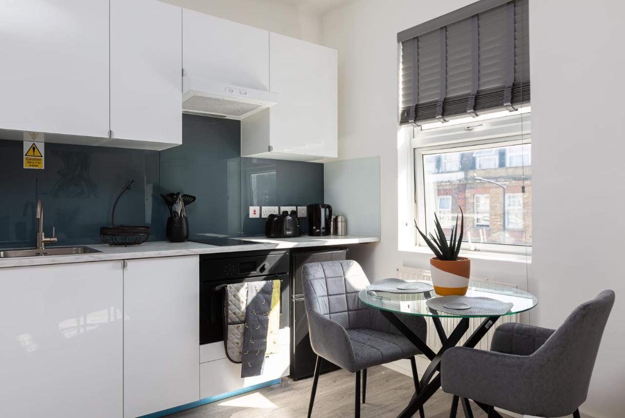 Studio Apt, 8 Min Walk From Tube 3 Лондон Екстер'єр фото
