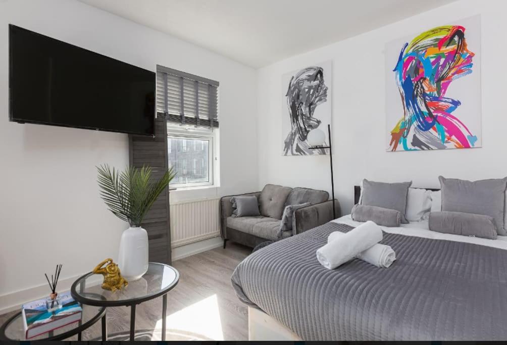 Studio Apt, 8 Min Walk From Tube 3 Лондон Екстер'єр фото