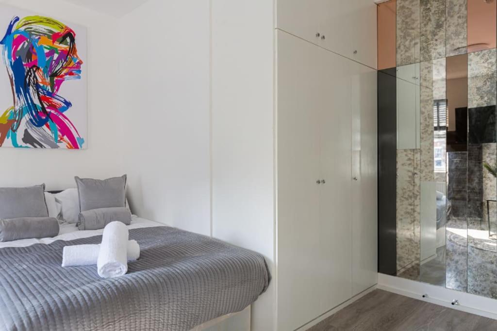 Studio Apt, 8 Min Walk From Tube 3 Лондон Екстер'єр фото